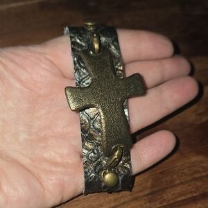Antique Brass Cross Leather Bracelet